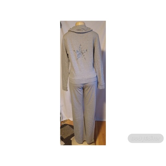 Gray Sweatsuit With Star L - Picture 4 of 6